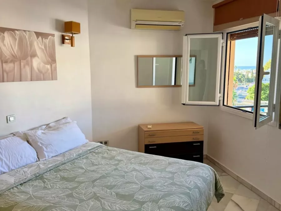 Appartement met toeristische vergunning en zeezicht in La Carihuela, Torremolinos – foto 2