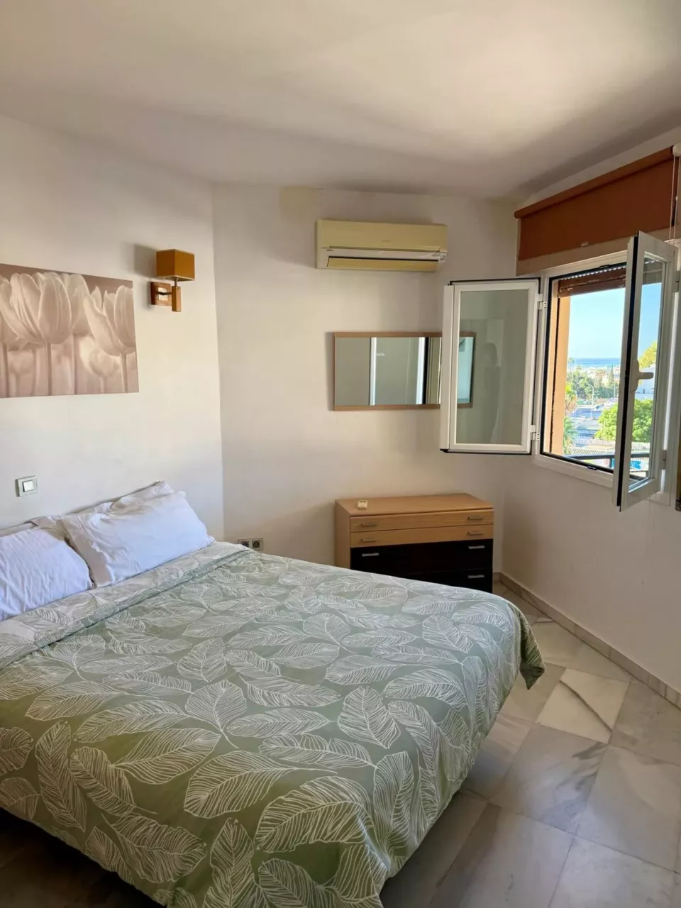 Appartement met toeristische vergunning en zeezicht in La Carihuela, Torremolinos – foto 2